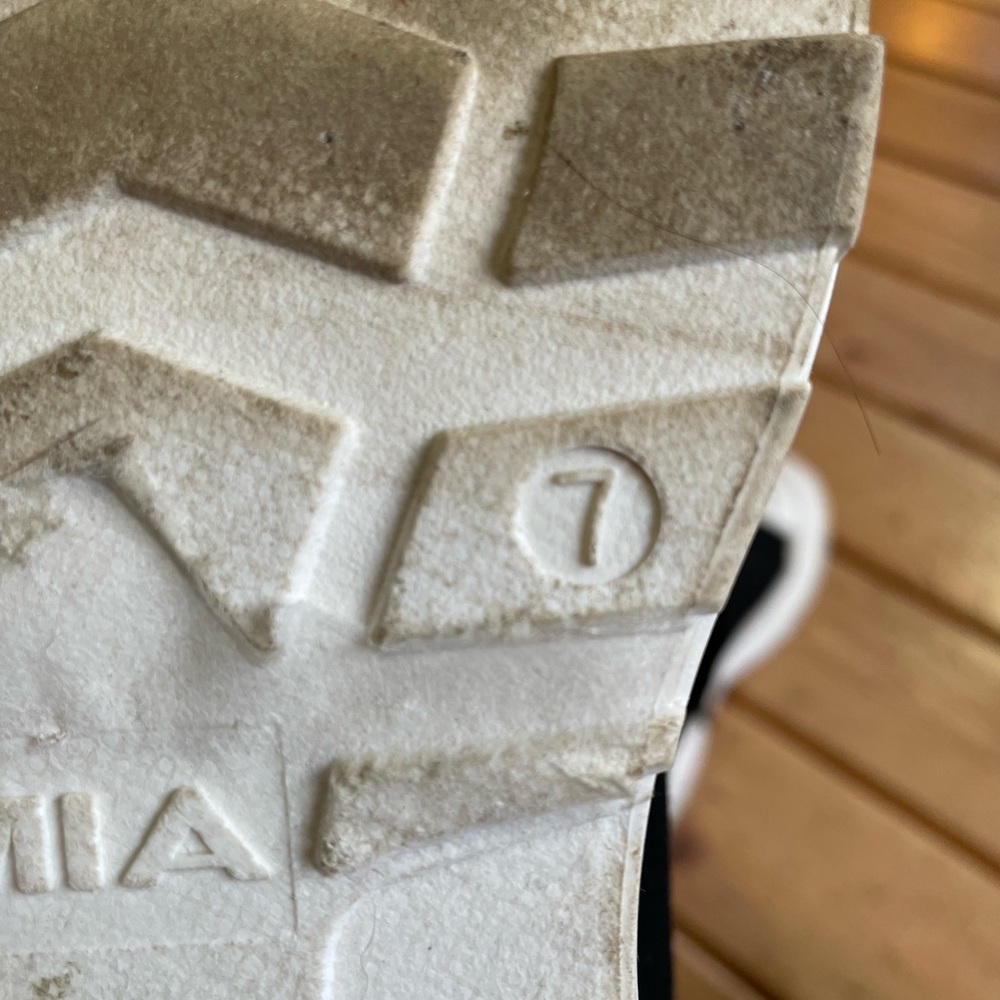 Women’s Black Sneakers - Picture 4 of 4